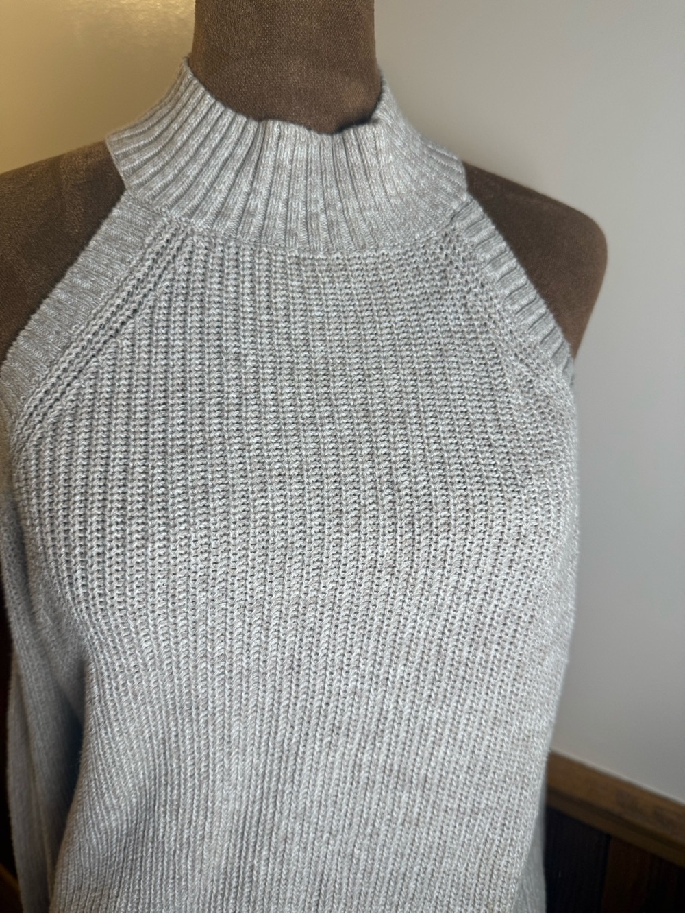 Express Cold-Shoulder Ribbed Knit Sweater - Picture 2 of 6